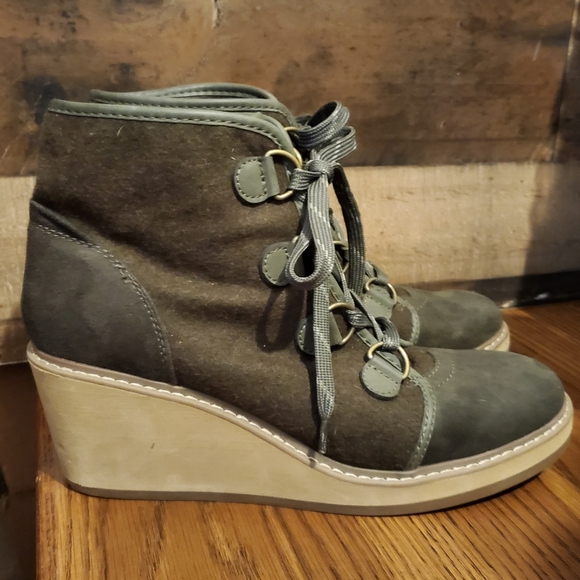Women's Lorelle Wedge Olive Green Hiker Boots Shoes - Merona Size 11 - Picture 1 of 13